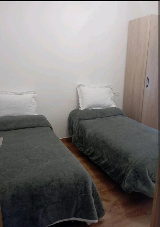 Apartamento Parque Sur De Hellín Esterno foto